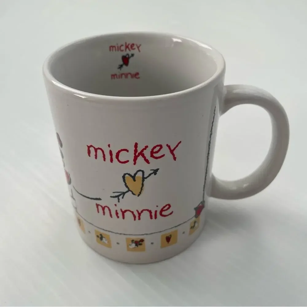Vintage Mickey loves Minnie mug coffee cup with inside design